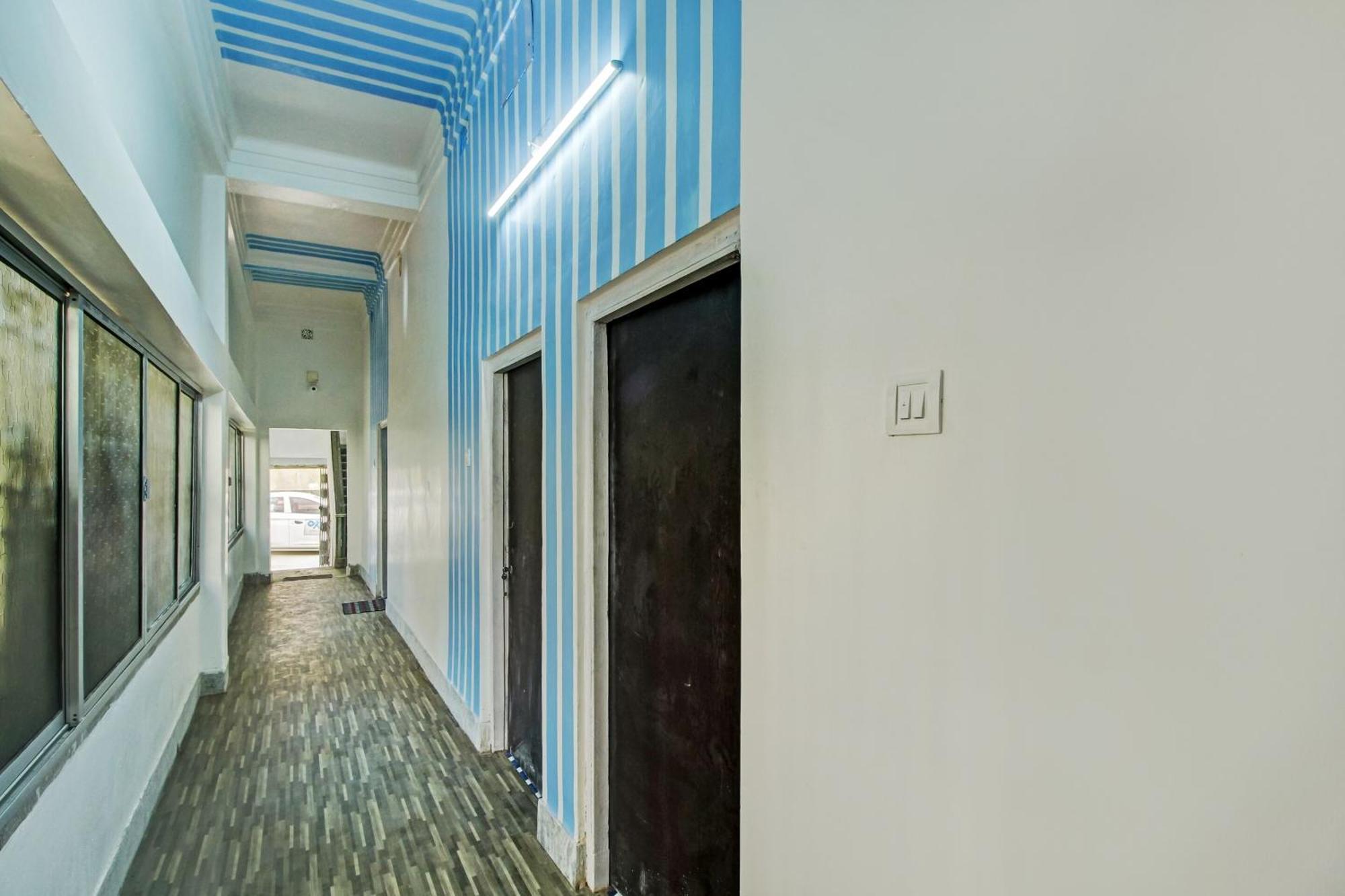 Hotel O Nilay Guest House Behala Exterior photo