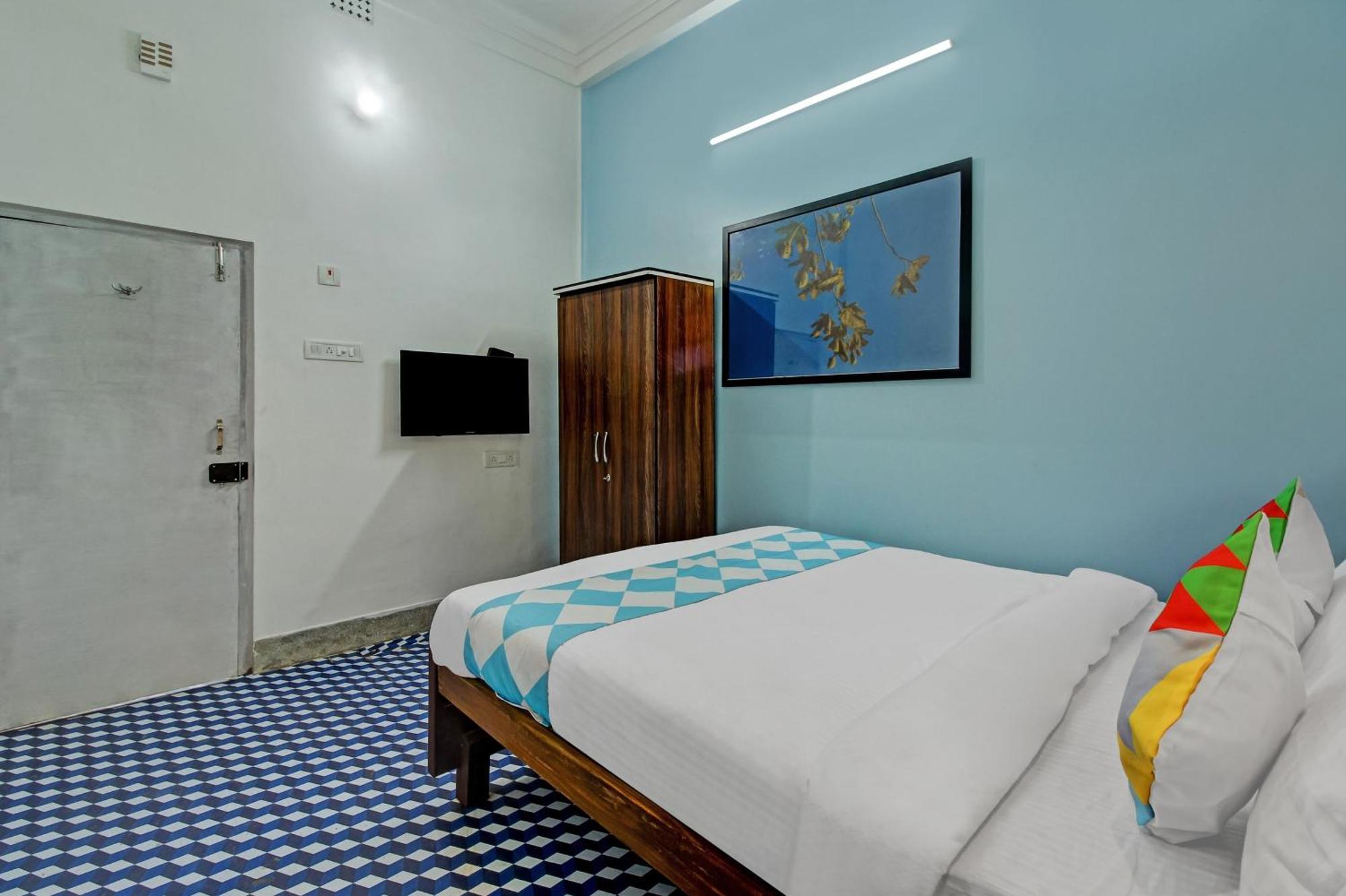 Hotel O Nilay Guest House Behala Exterior photo